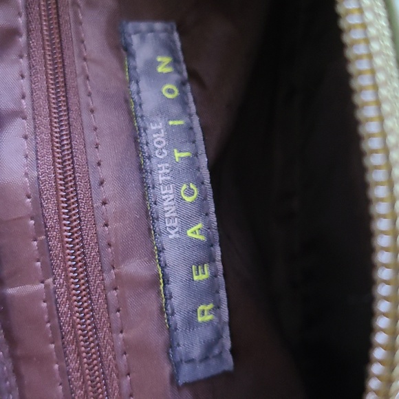 Kenneth Cole Reaction small bag - Picture 4 of 7